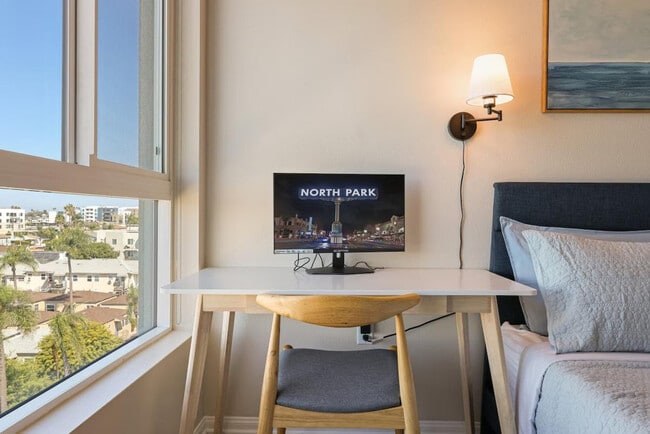 Building Photo - 4355 Ohio St