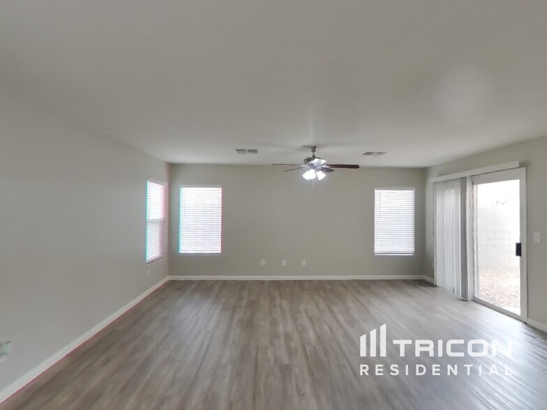 Building Photo - 8974 Spring Peeper Ave