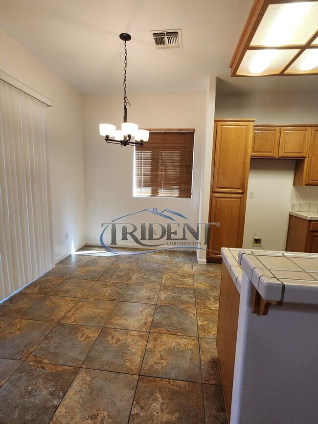 Building Photo - 3 bedroom 2 bath near schools and parks