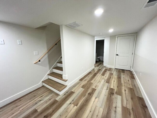 Building Photo - 9905 Coward Mill Rd