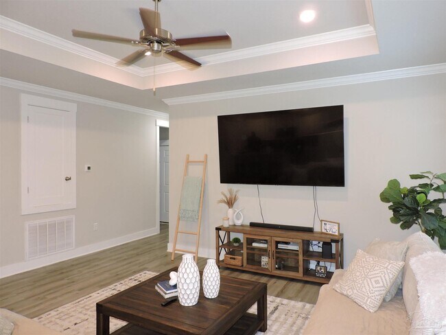 Building Photo - 8823 Airway Dr