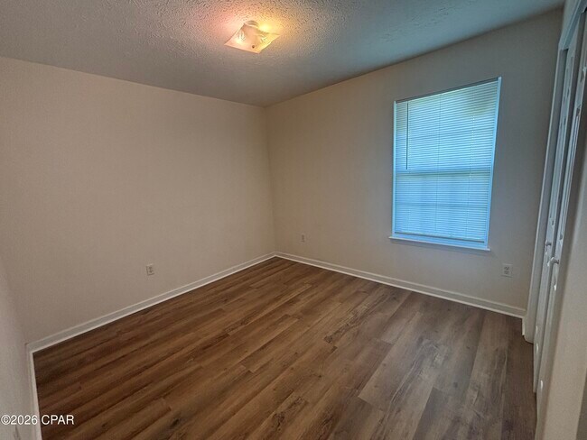 Building Photo - 509 Phillips Ct