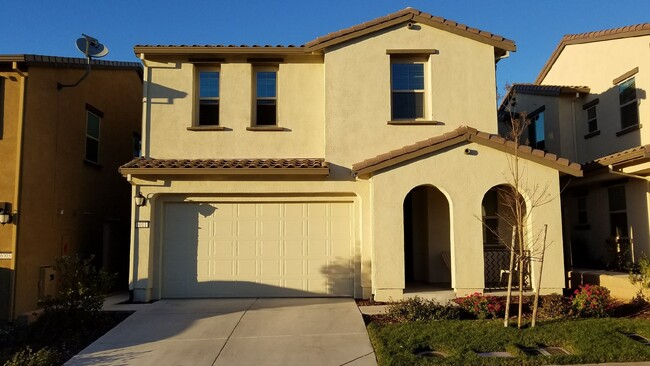Building Photo - 6011 Terra Ln