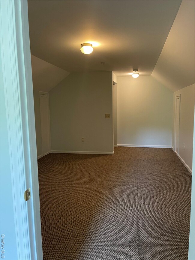 Building Photo - 2297 US-44