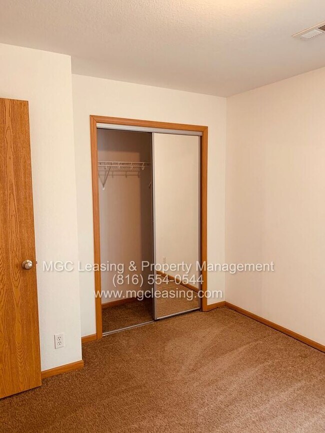 Building Photo - Peaceful Living in Pleasant Hill – Availab...