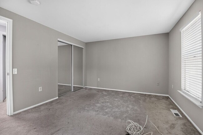 Building Photo - 2627 Rooks Head Pl