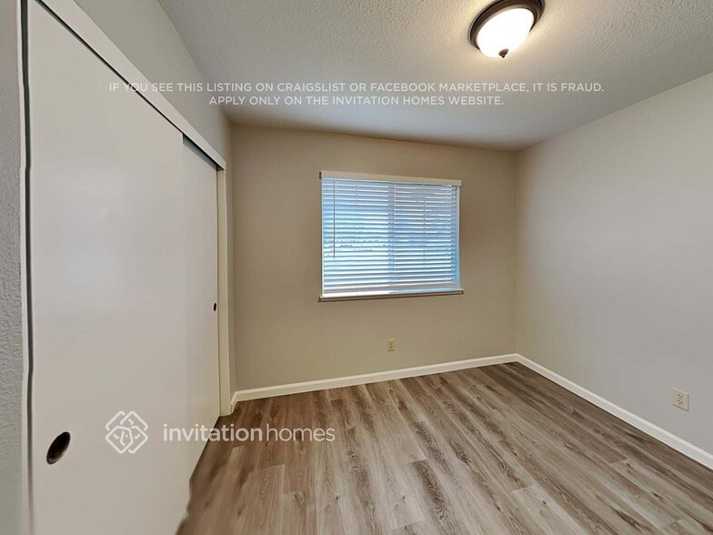 Building Photo - 598 Bernier Cir