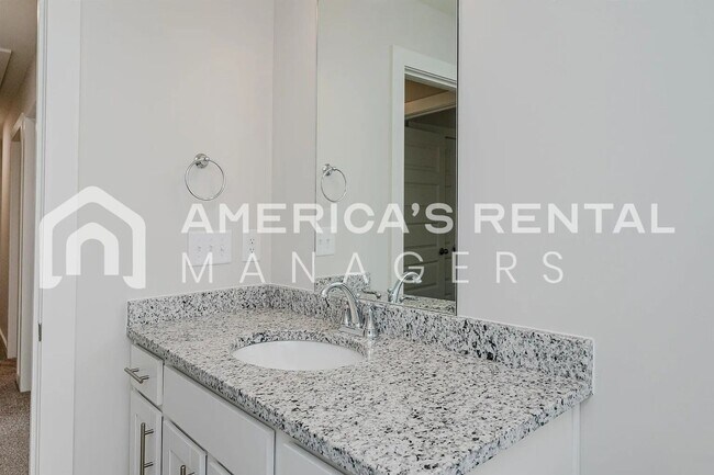 Building Photo - Modern Elegance at Unali Townes!