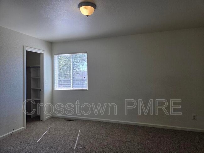 Building Photo - 2322 Quay St