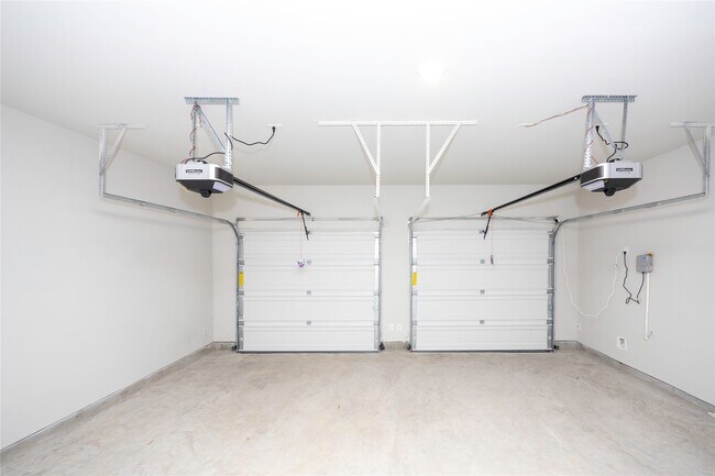 Building Photo - 24130 Elkhorn Gln Ln