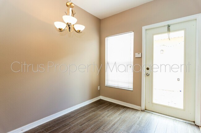 Building Photo - Daniels Landing 2/2.5 Townhome available now!