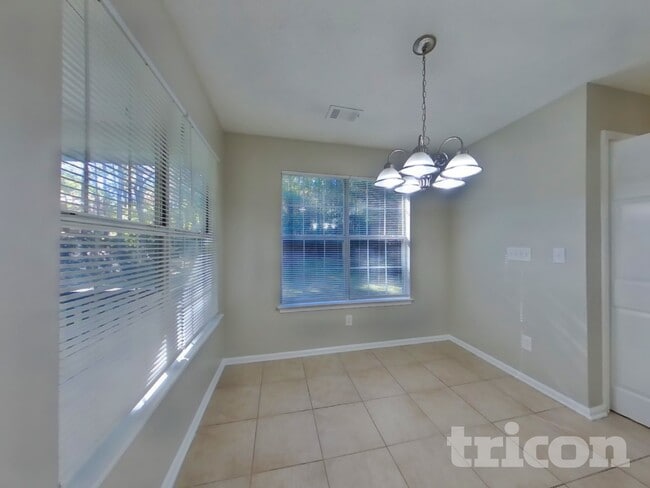 Building Photo - 538 Grove Pointe Ct