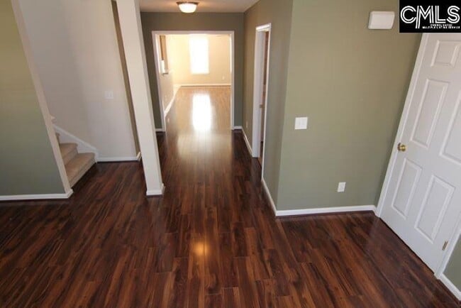 Building Photo - 5 Redbrush Ct