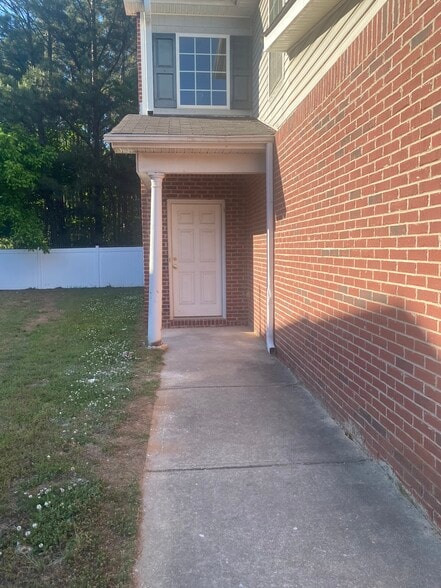 Building Photo - 188 Rankin Cir