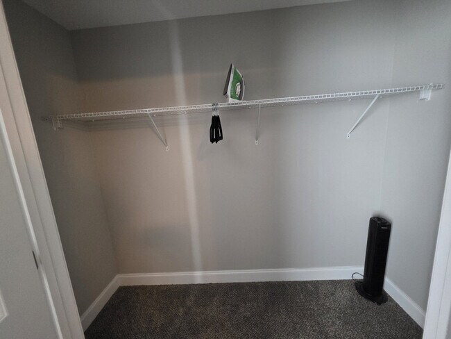 Building Photo - 541 New S Dr