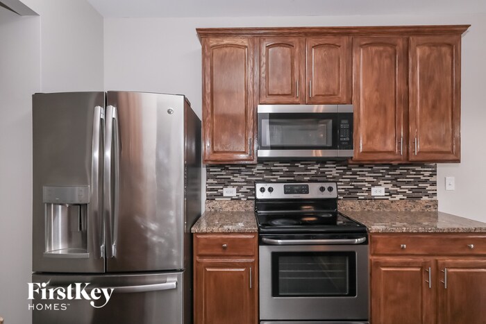 Building Photo - 9326 Longstone Ln