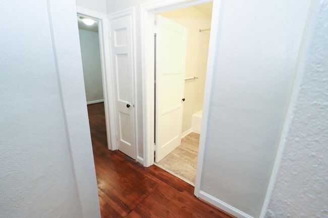 Building Photo - 2 Bedroom House Near University of Lynchburg