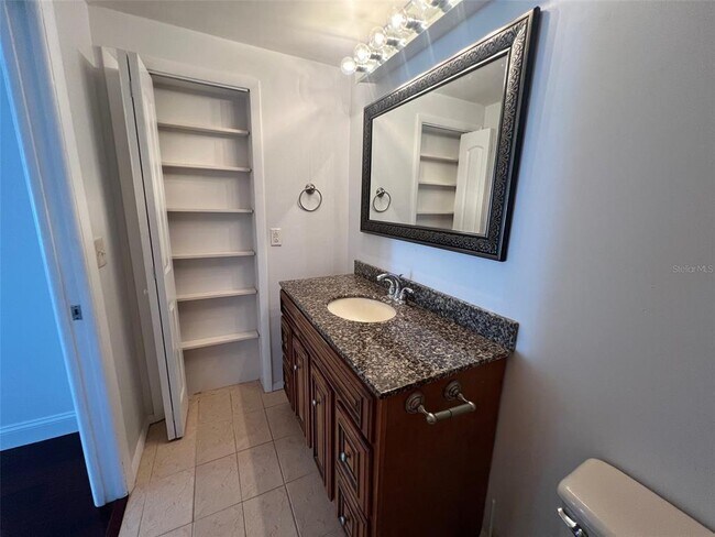 Building Photo - 11177 Bella Loma Dr