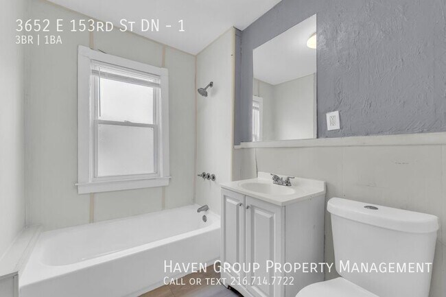 Building Photo - 3652 E 153rd St
