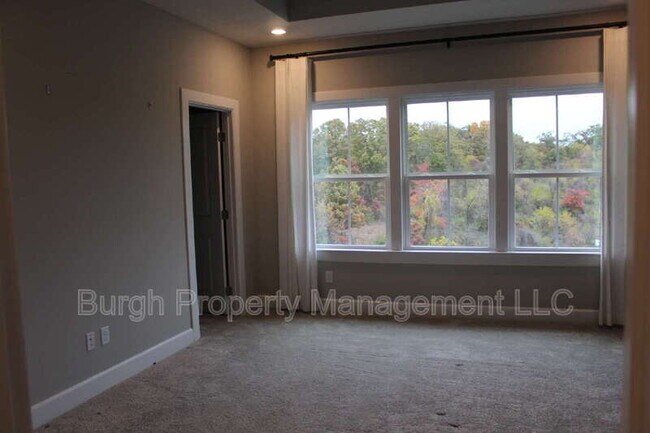 Building Photo - 137 Marketplace Ave