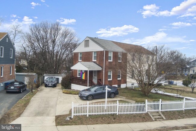 Building Photo - 5816 N Kings Hwy