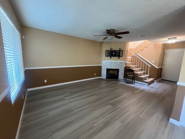 Building Photo - Amazing 2 Bed/3 Bath home in Chino!