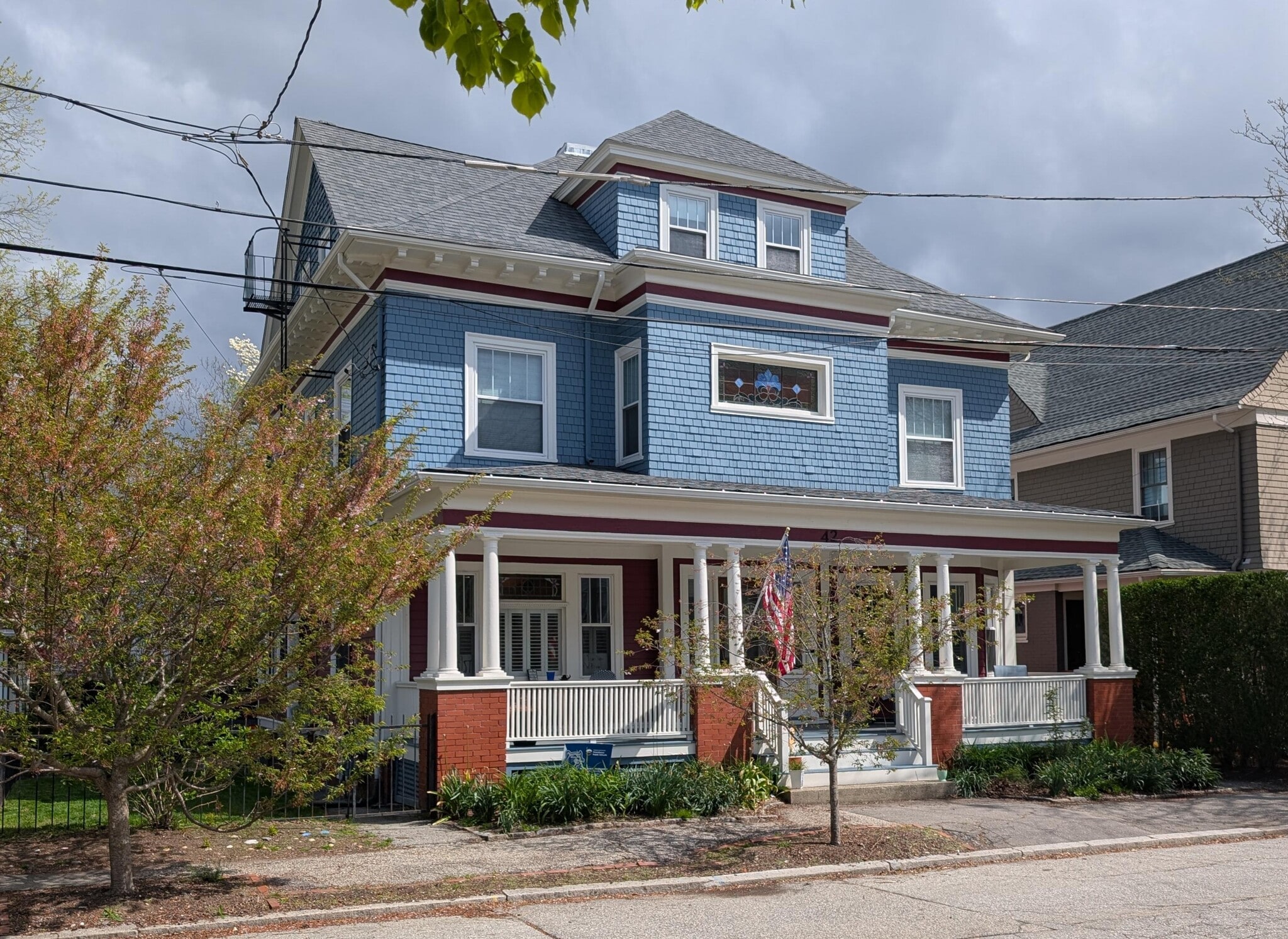 Building - 42 Hidden St