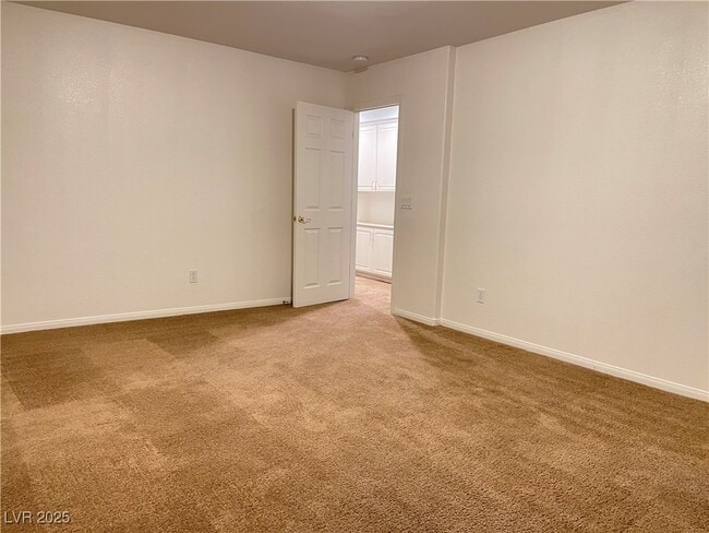 Building Photo - 10984 Fishers Island St