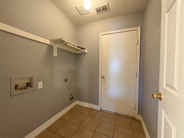 Building Photo - 8005 Hidden Path Ln
