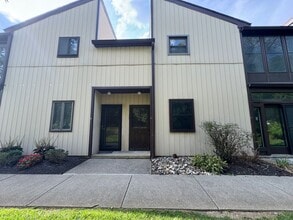 Building Photo - TWO BEDROOM TOWNHOME