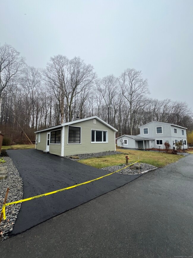 Building Photo - 538 Winthrop Rd