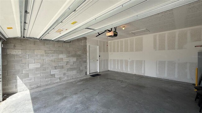 Building Photo - 1481 Haines Dr