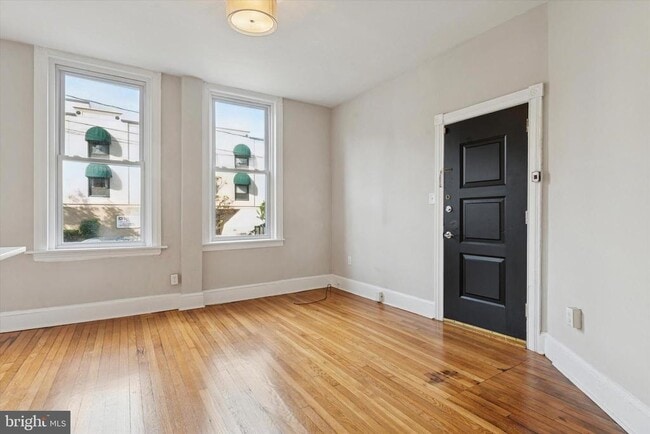 Building Photo - 1608 N Broom St