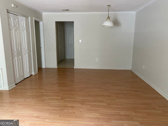 Building Photo - 625 Whitehall Rd