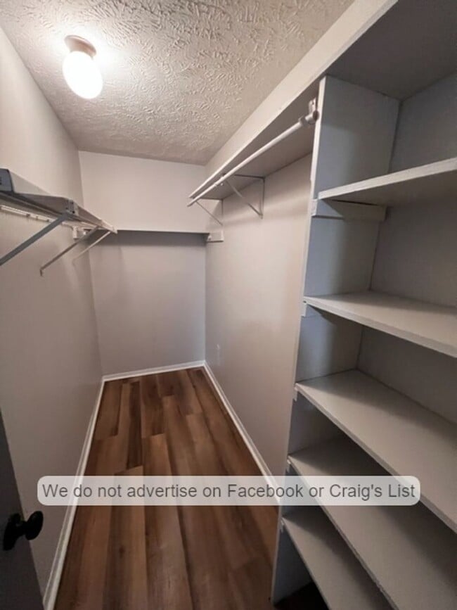 Building Photo - Briarcliffe- Tryon Drive