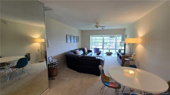 Building Photo - 2929 SE Ocean Blvd