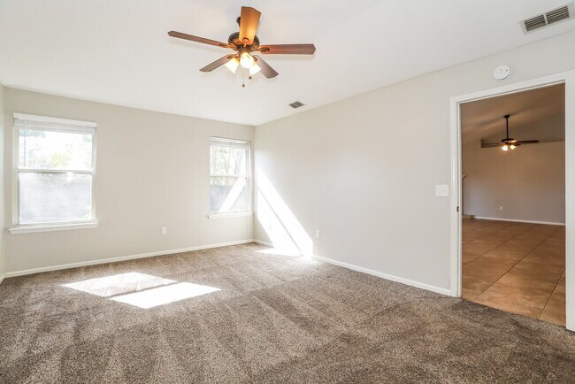 Building Photo - 3289 Avalon Dr