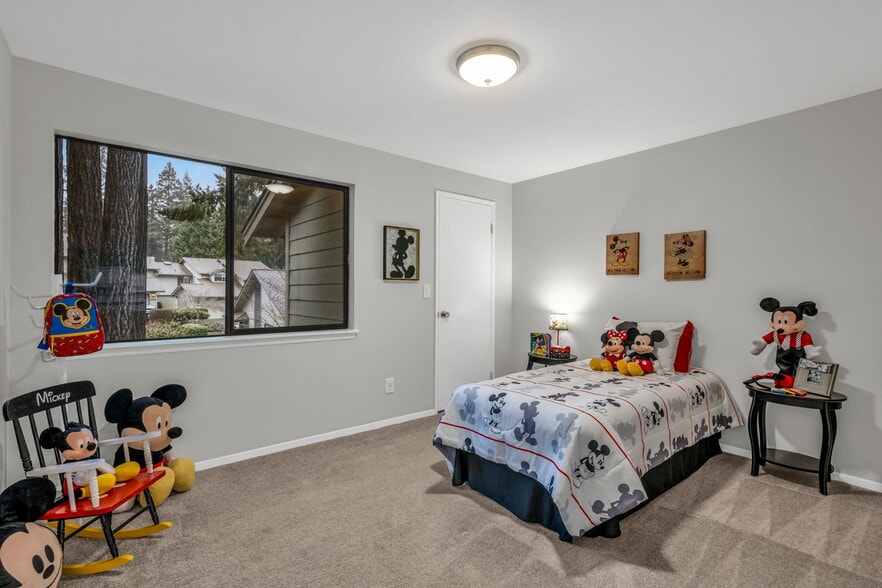 Building Photo - 16130 SE 33rd Cir