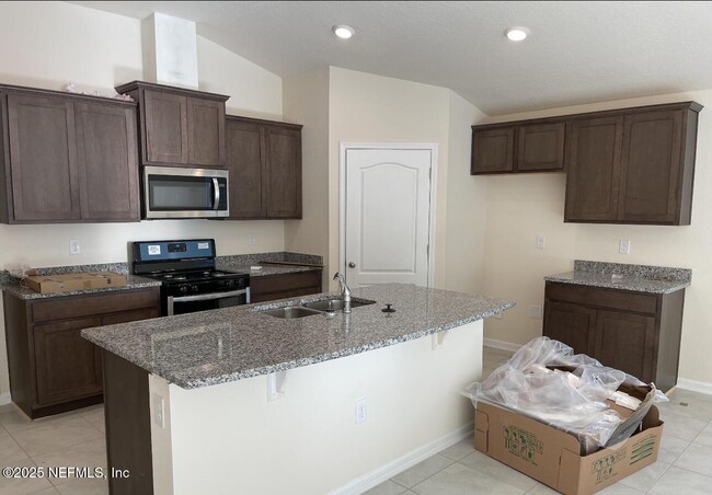 Building Photo - 11609 Yellow Perch Rd