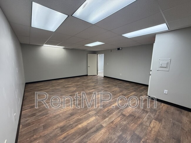 Building Photo - 316 N Mission St