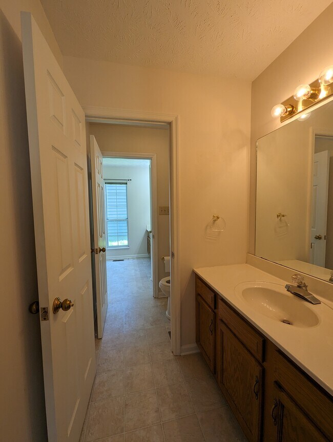 Building Photo - 1401 Francis Station Dr