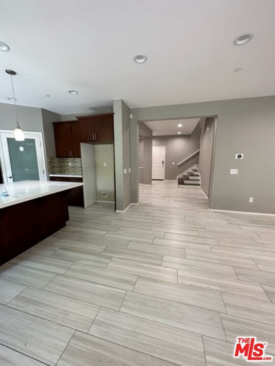 Building Photo - 17032 Cantlay St