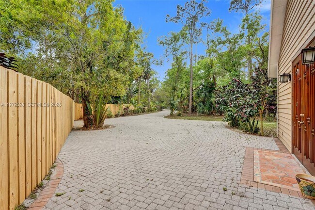 Building Photo - 13161 179th Ct N