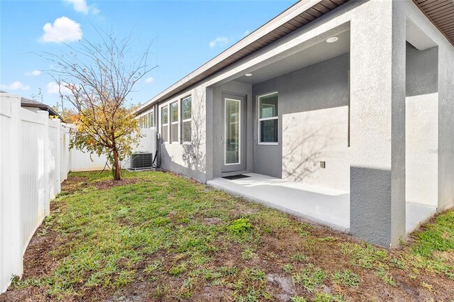 Building Photo - 219 Villa Luna Ln