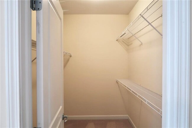 Building Photo - 515 Village Arbor Park NW