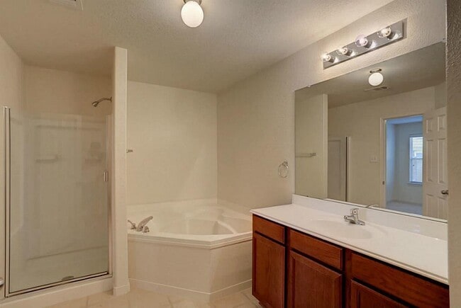 Building Photo - 28925 San Bernard River Loop