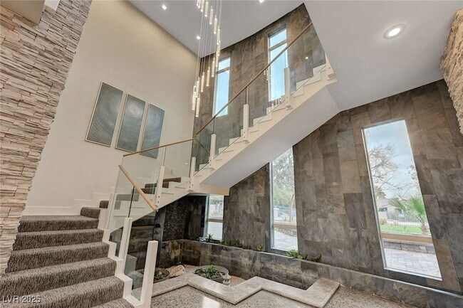 Building Photo - 2111 Edgewood Ave