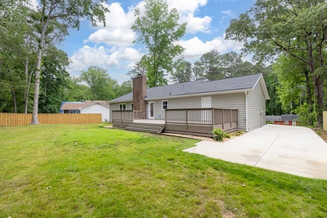 Building Photo - Beautifully Renovated Ranch in Marietta