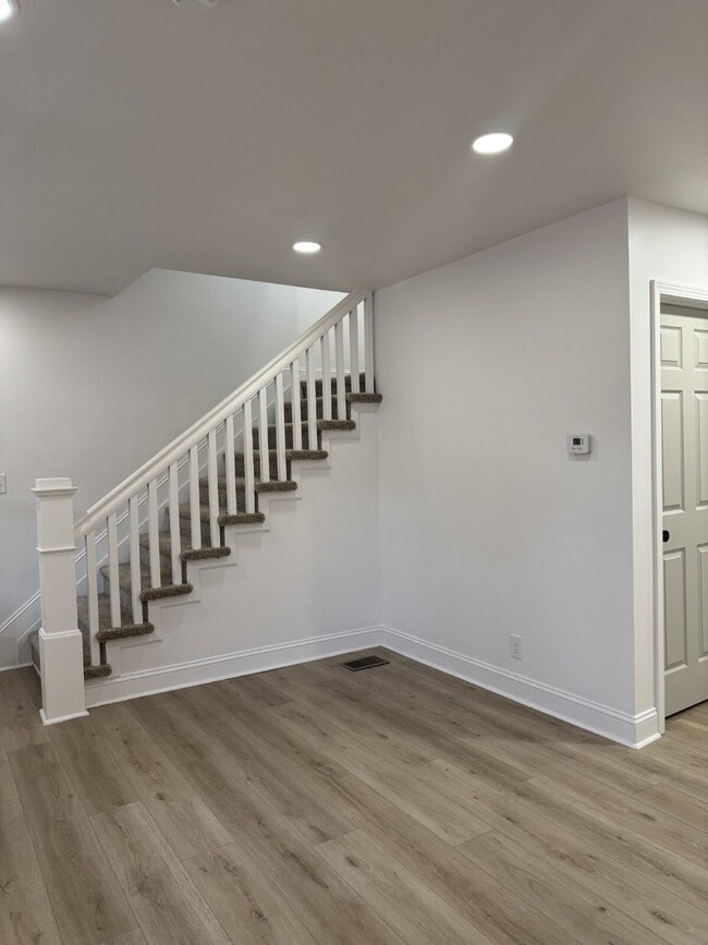 Building Photo - "Newly and beautifully remodeled 3-Bed Gem on Denmark Street!"