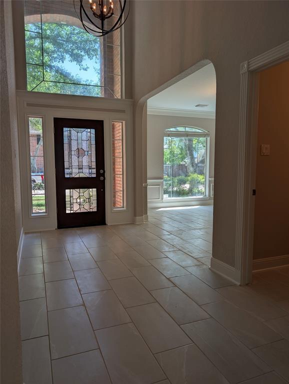 Building Photo - 3323 Scenic Elm St